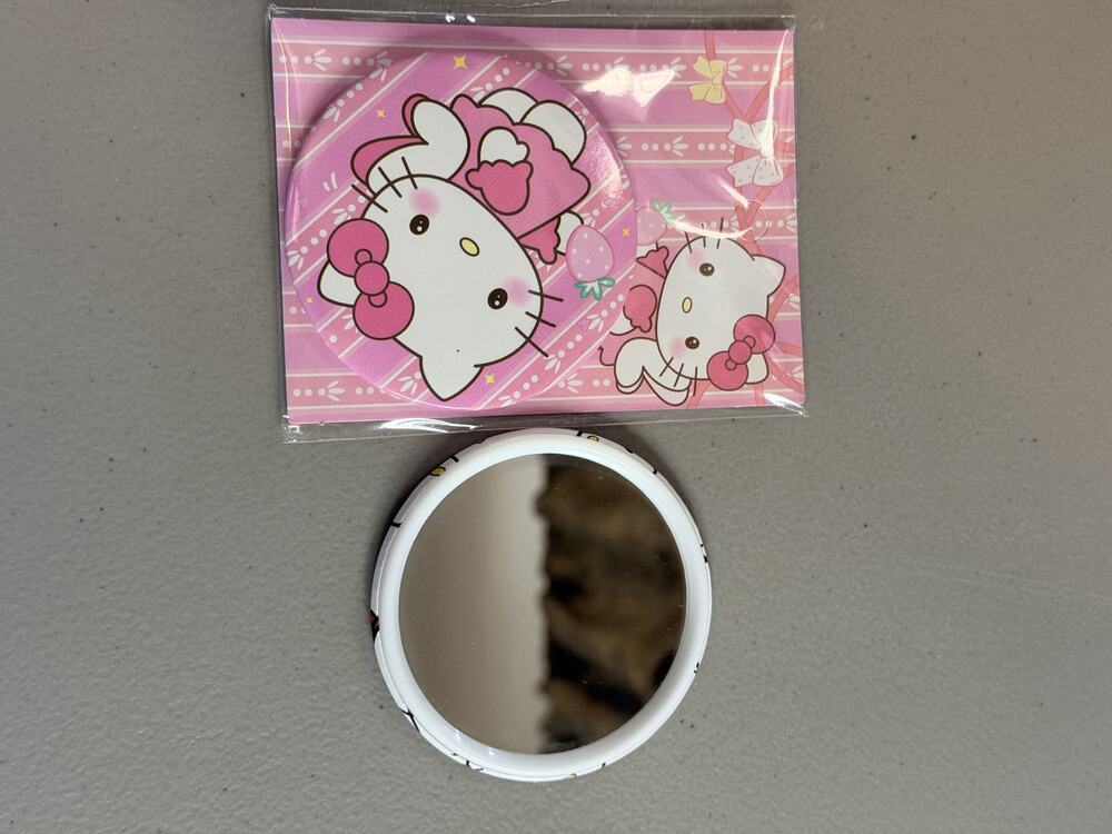 #HK-696 Hello Kitty Pocket Mirror